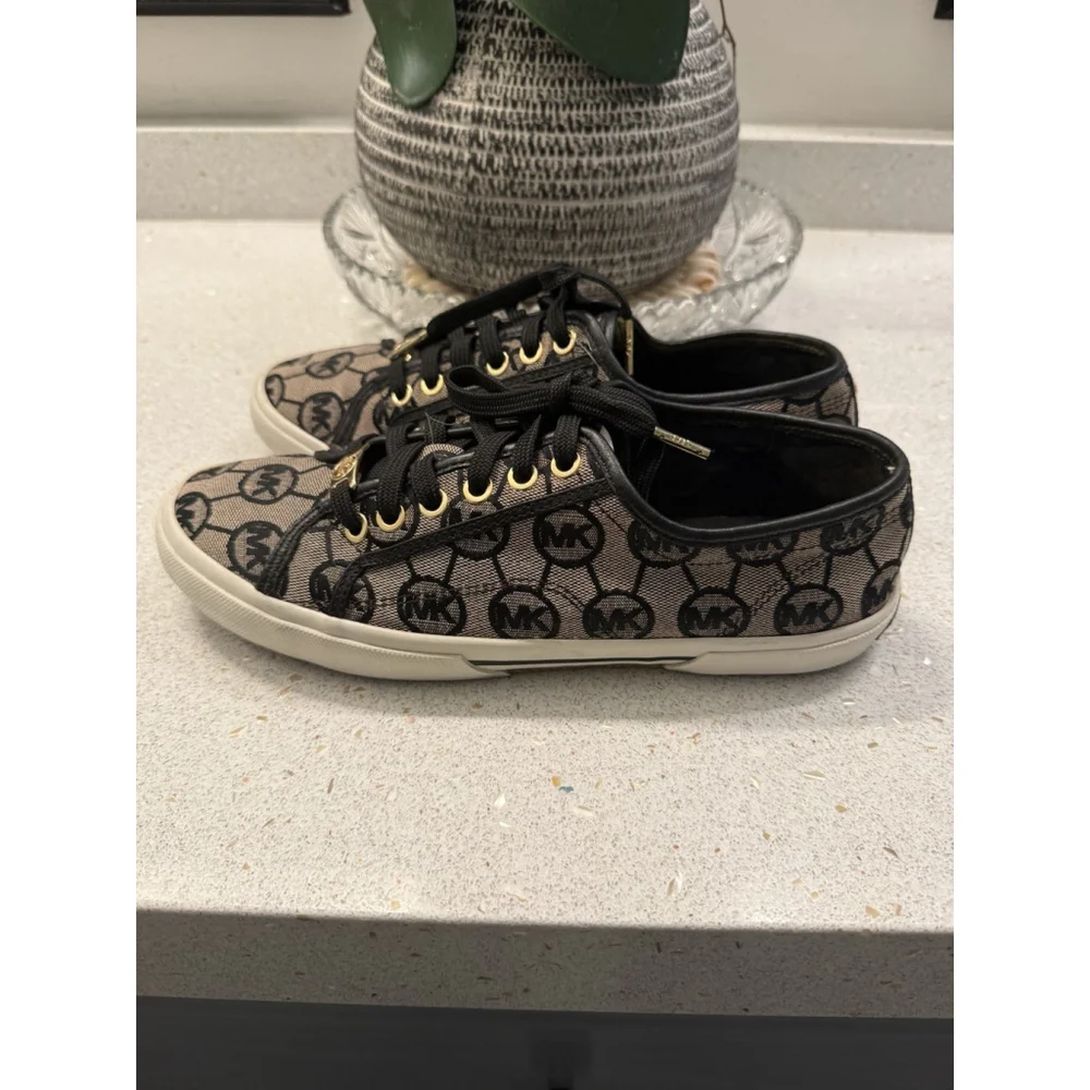 Michael Kors Women Sneakers Black /Tan Monogram Logo Size 8